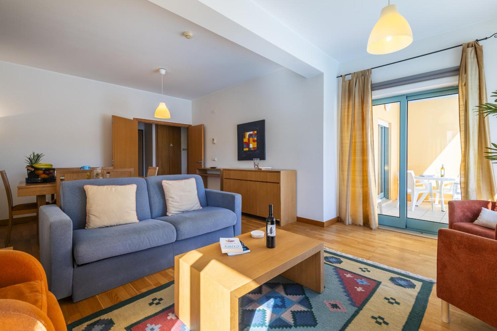 Marina Breeze Apartment With Pool - 900M From The Beach Albufeira Zewnętrze zdjęcie