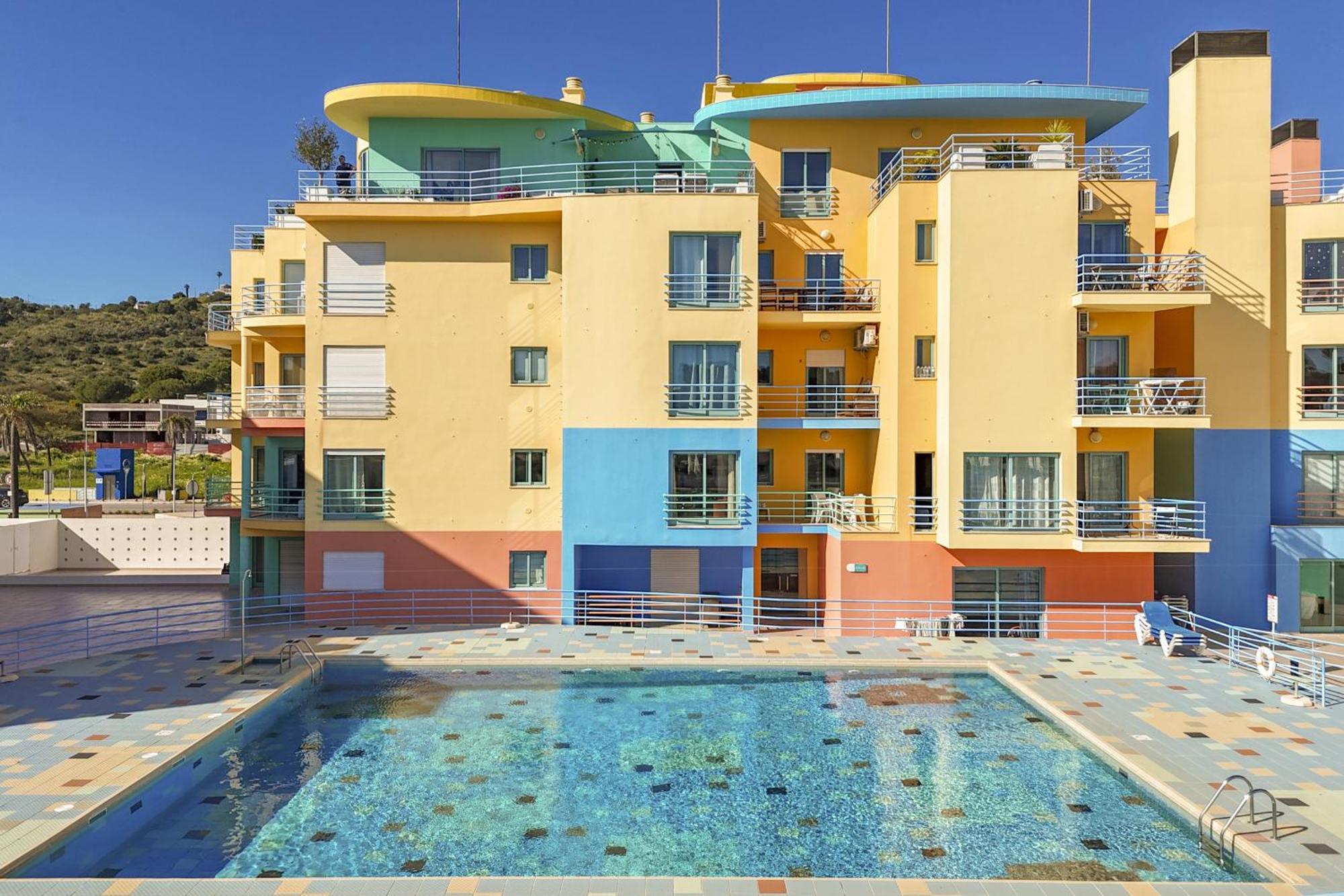 Marina Breeze Apartment With Pool - 900M From The Beach Albufeira Zewnętrze zdjęcie